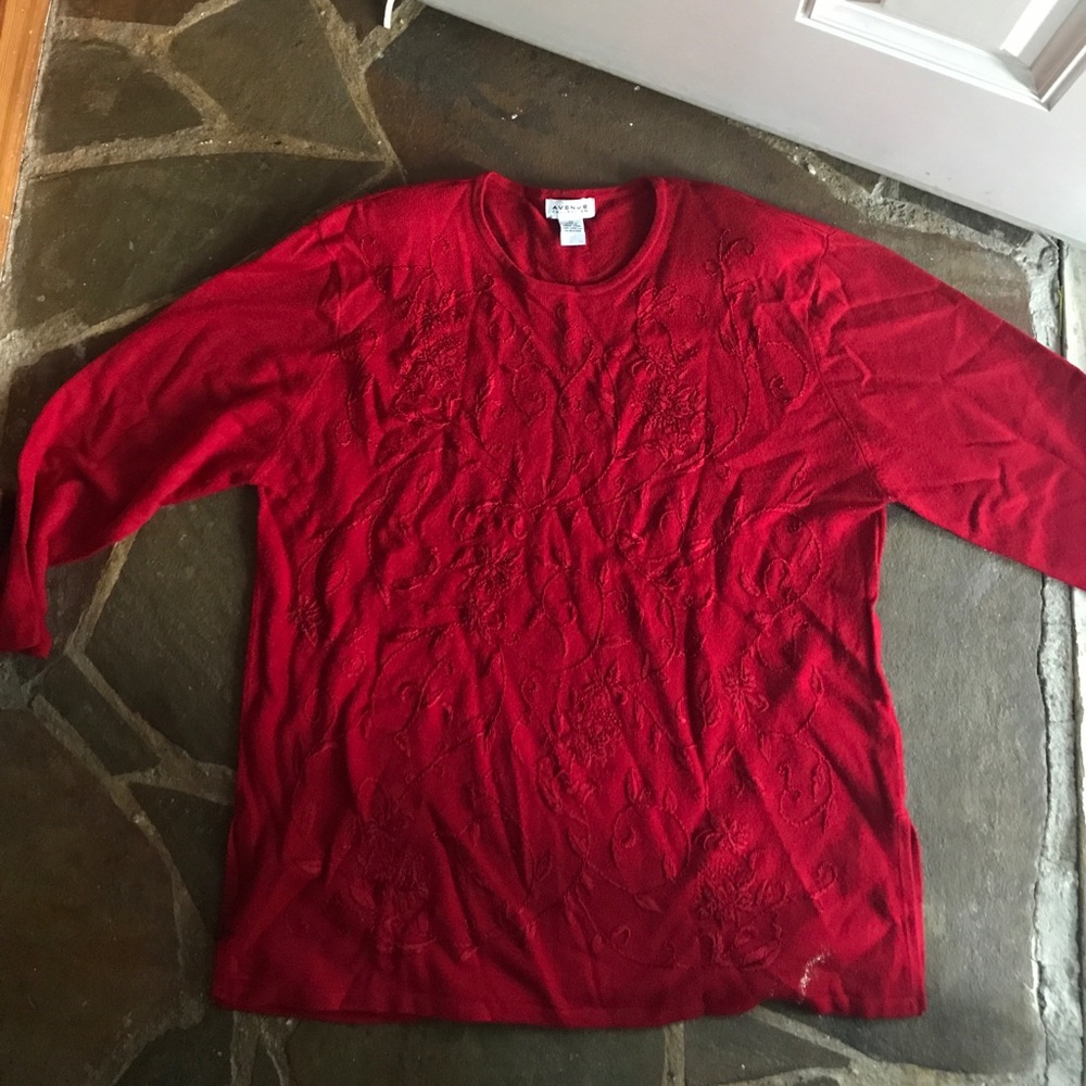 Avenue Collection sweater. 2XL. Christmas in July!