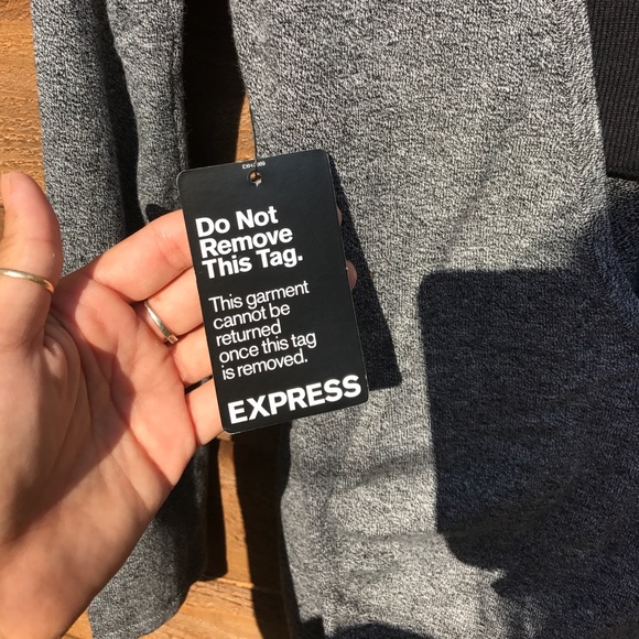 Dress - Picture 3 of 5