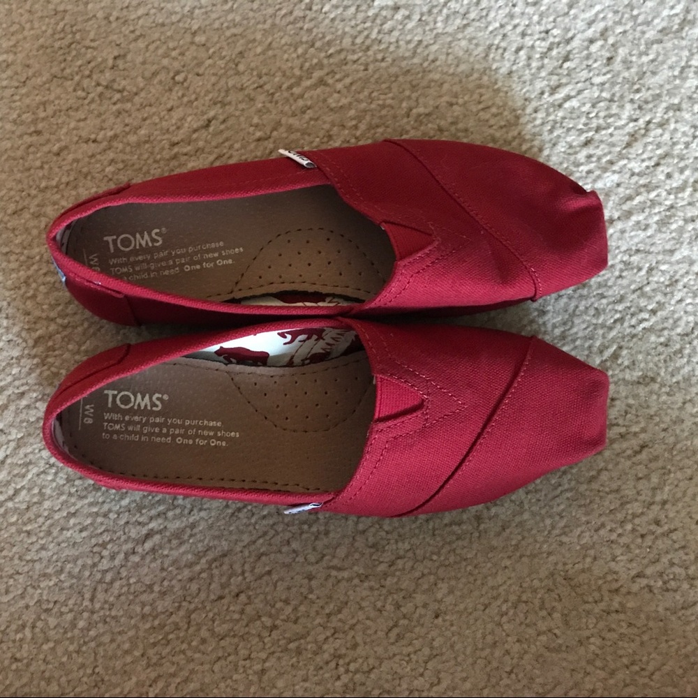 Classic Red Canvas Toms