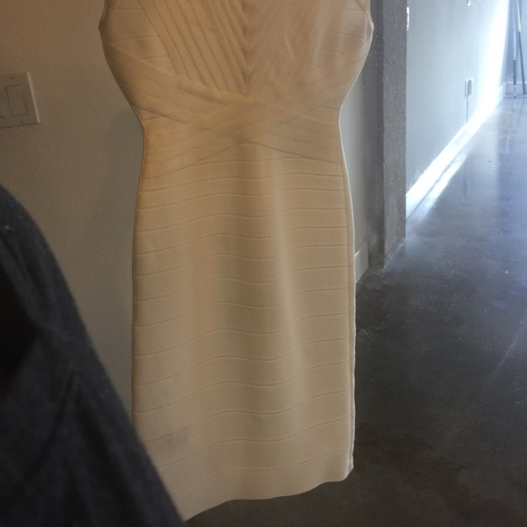 XS Herve leger White dress - Picture 3 of 4