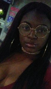 Meet your Posher, Reonna