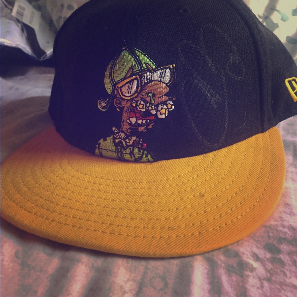 Autographed Chris brown hat!