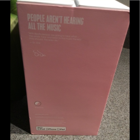 💙💙KEEPING💙💙Beats Solo2 Headphones NEW 🌷 - Picture 5 of 6