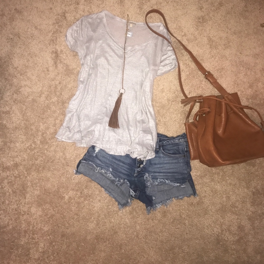 Metallic Silver Top ❤️