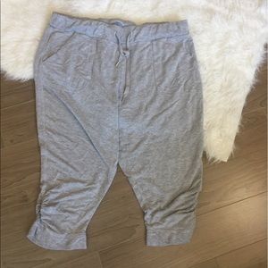 Plus size sweat pants Capri