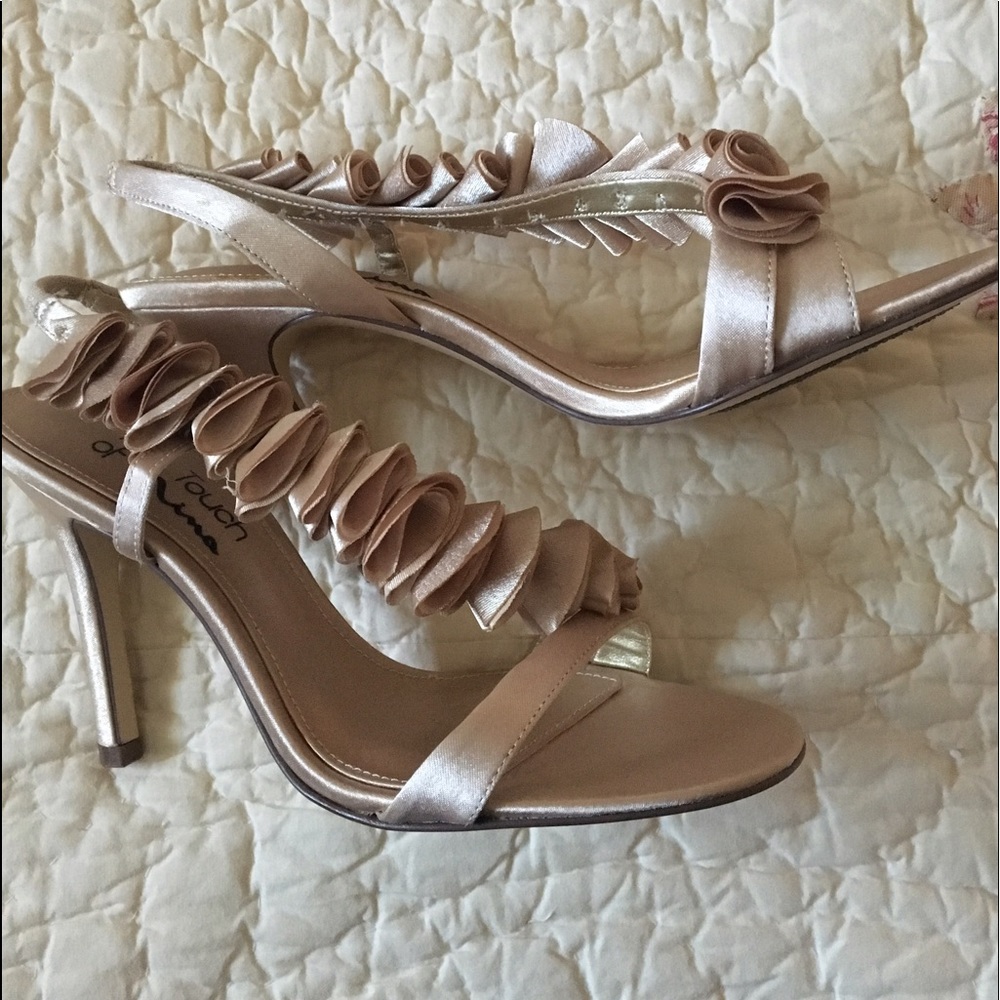 Beautiful Heels - Picture 4 of 4