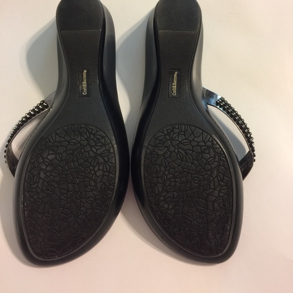 Women's Wedge Sandals - Picture 3 of 4