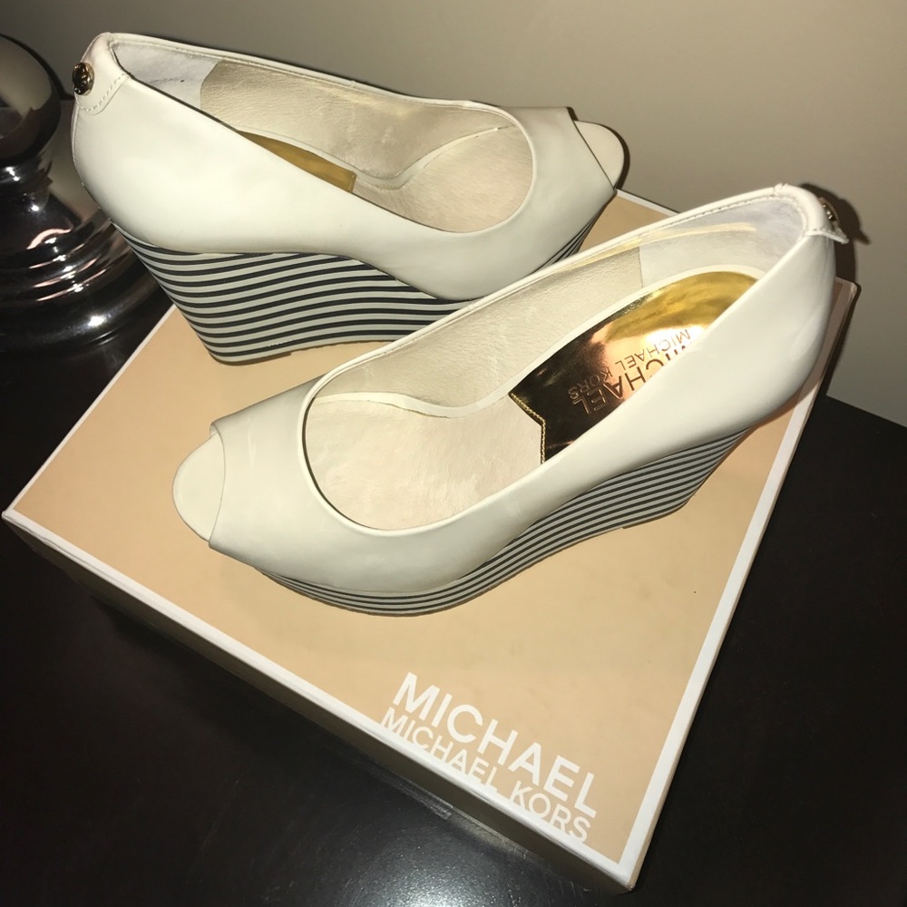 Michael Kors Adalia Patent Peep Wedges Sz. 6.5 NIB