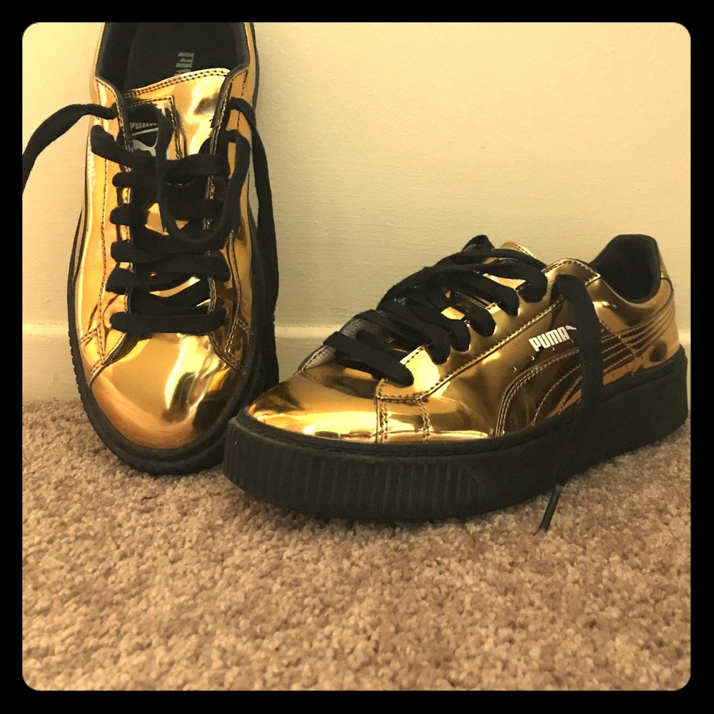 Gold Pumas