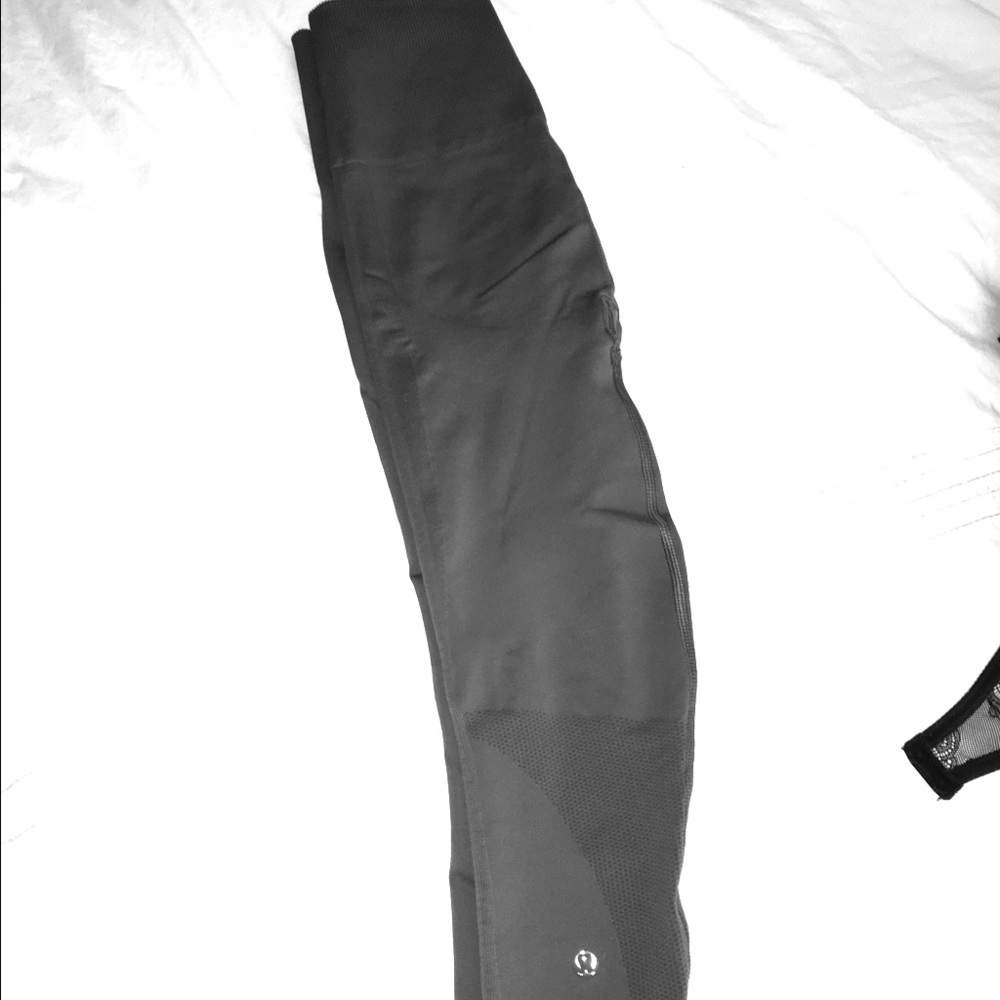 Zone In Crop Tights Lululemon Sz 4