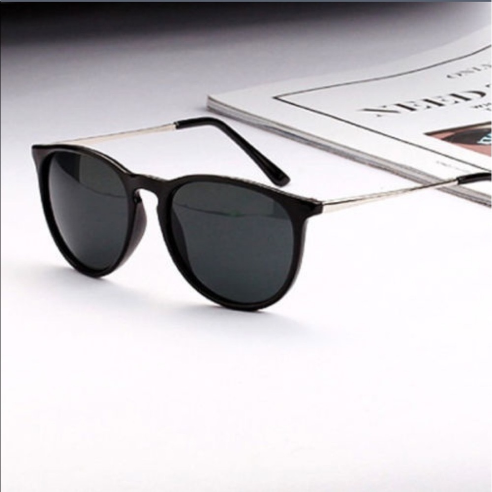 Fashion sunglasses!! 👀Like Ray-Ban brand glasses