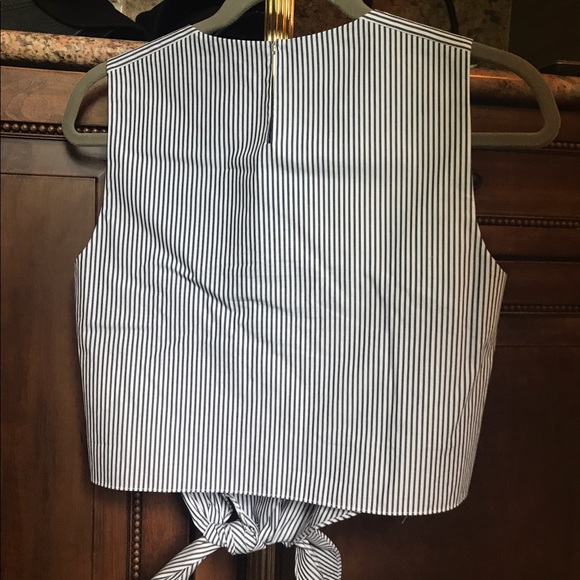 Club Monaco side tie up top - Picture 2 of 4