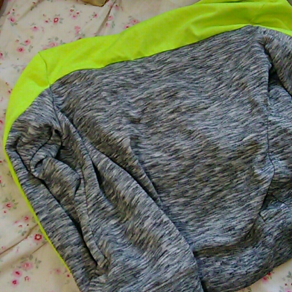 Gym jacket - Picture 2 of 3