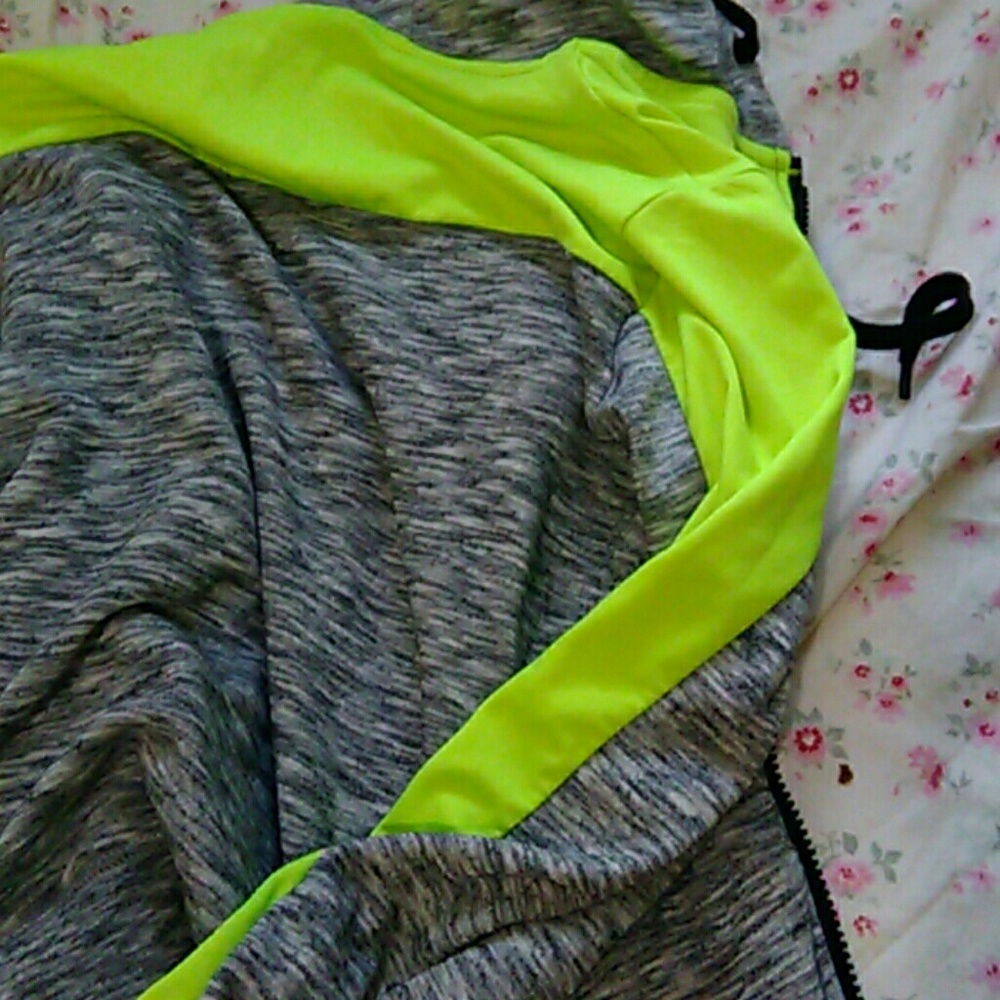 Gym jacket - Picture 3 of 3