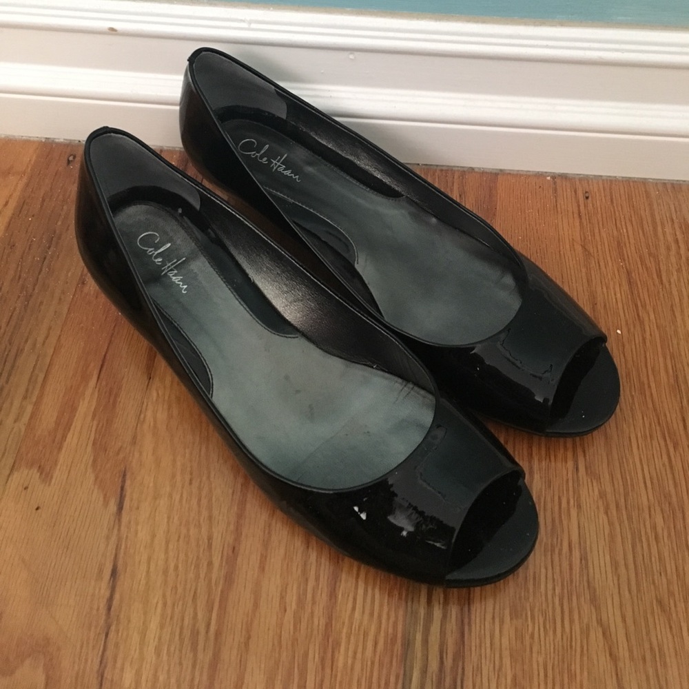 Cole Haan low black patent leather wedges