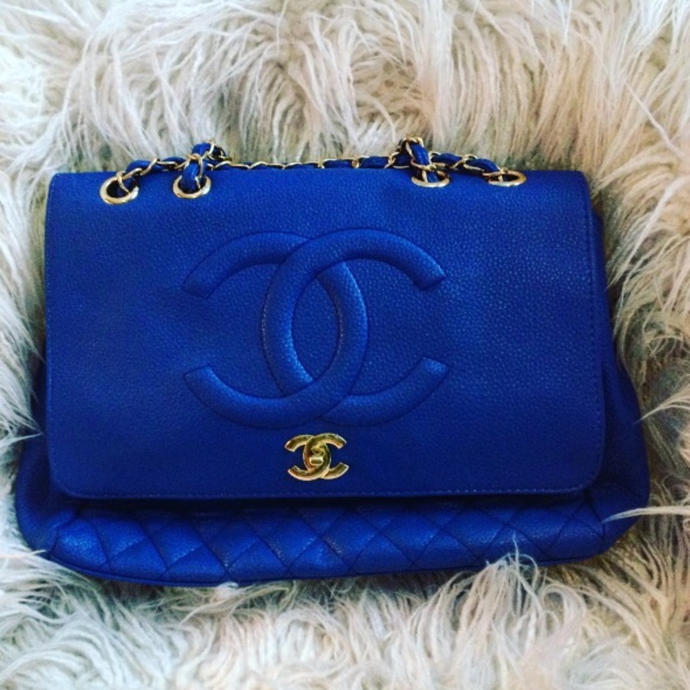 Chanel purse
