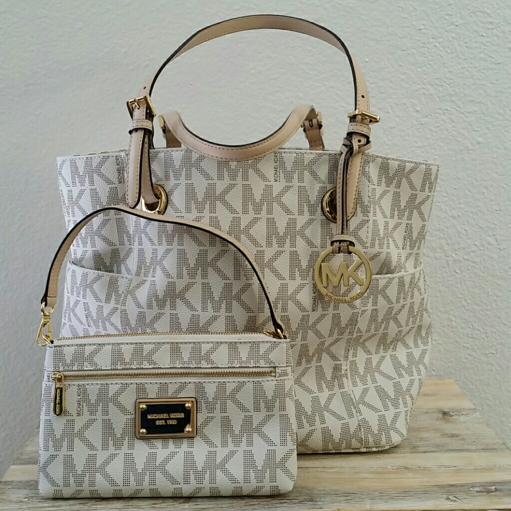 SOLD Michael Kors Vanilla tote with wristlet
