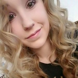 Meet your Posher, Kaitlyn