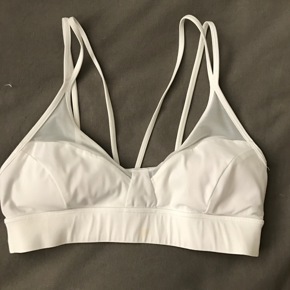 White size 4 bra