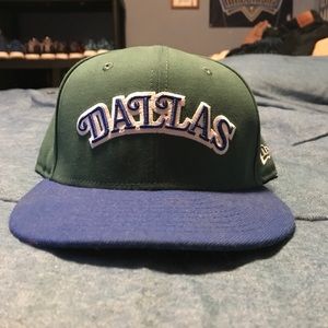Dallas Mavericks Throwback SnapBack