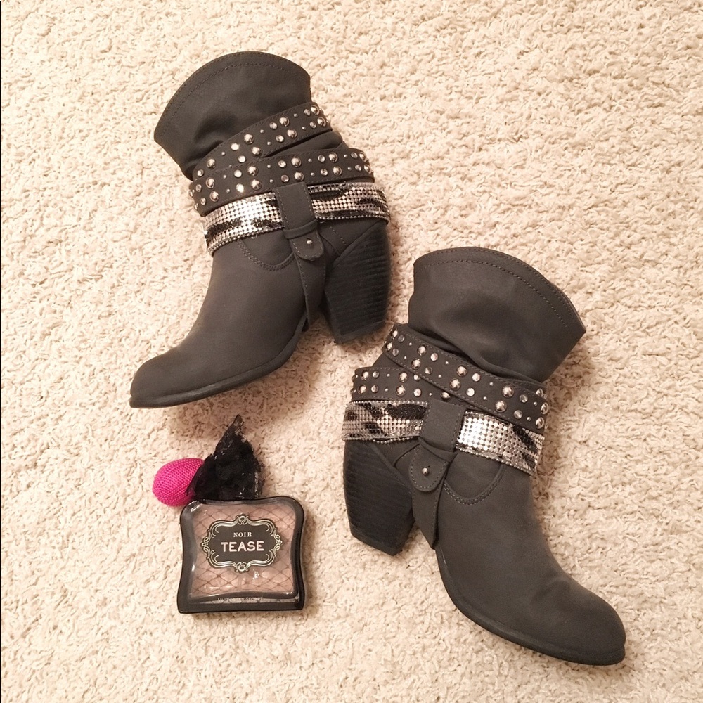 Not Rated Gray Ankle Boots