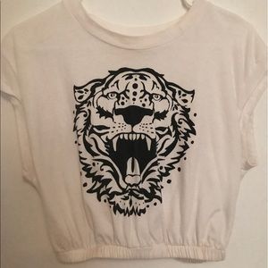 Cropped top with tiger face. From Pacsun brand