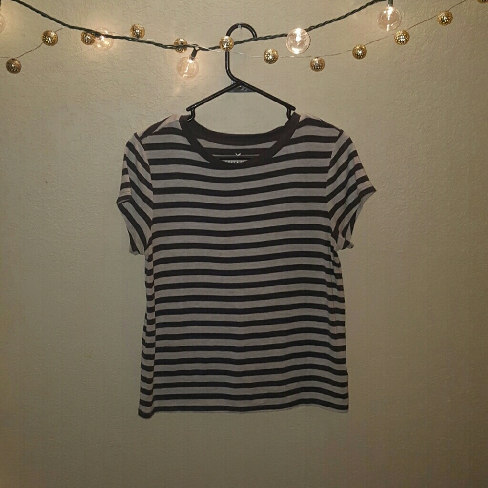 American Eagle Outfitters: Soft & Sexy T-shirt