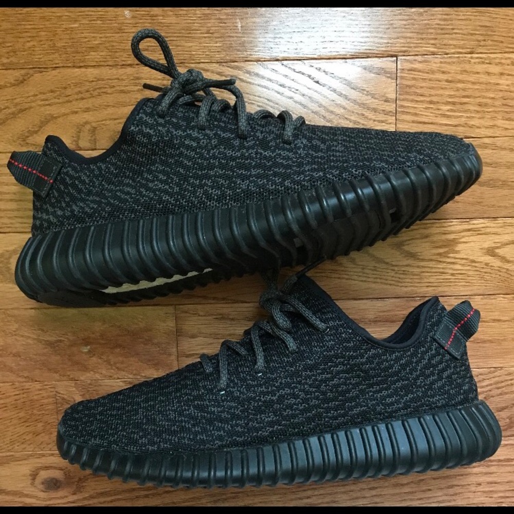 Yeezy 350 2015 "pirate black"