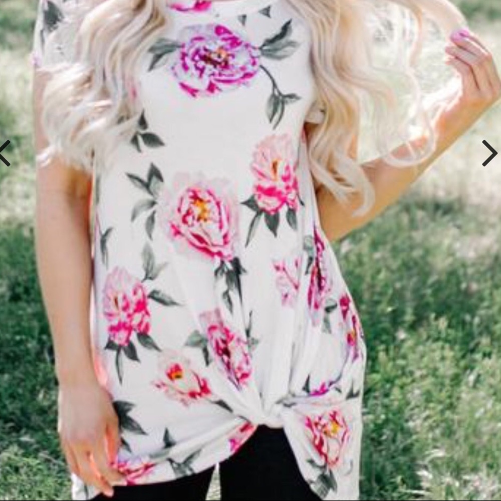 Ivory Floral Knot Too - Picture 2 of 3