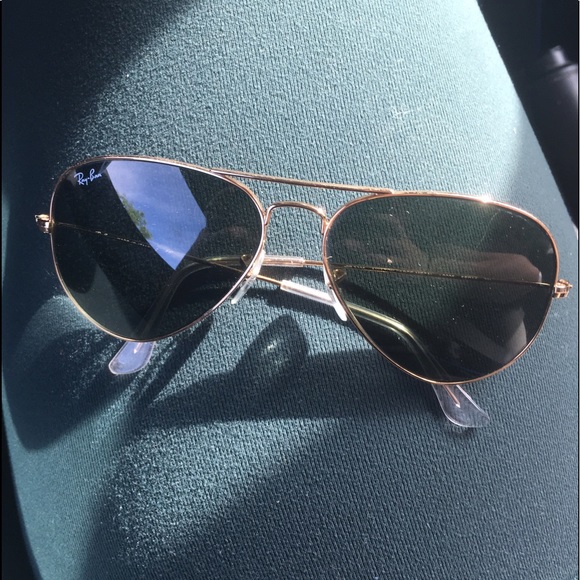 Classic raybans in great condition