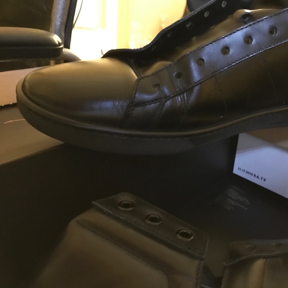 Saint Laurent Sneakers - Picture 3 of 3