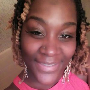 Meet your Posher, Brandi