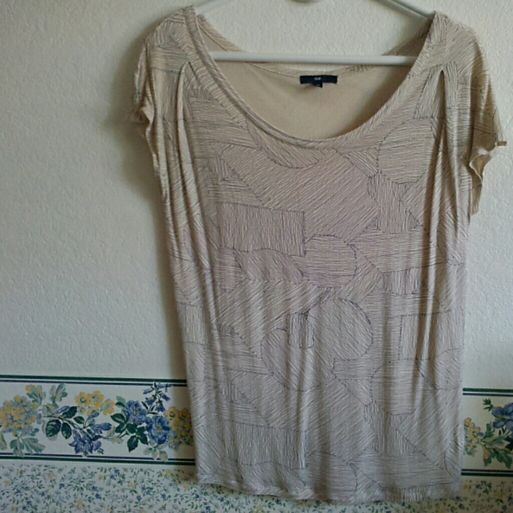 Gap top