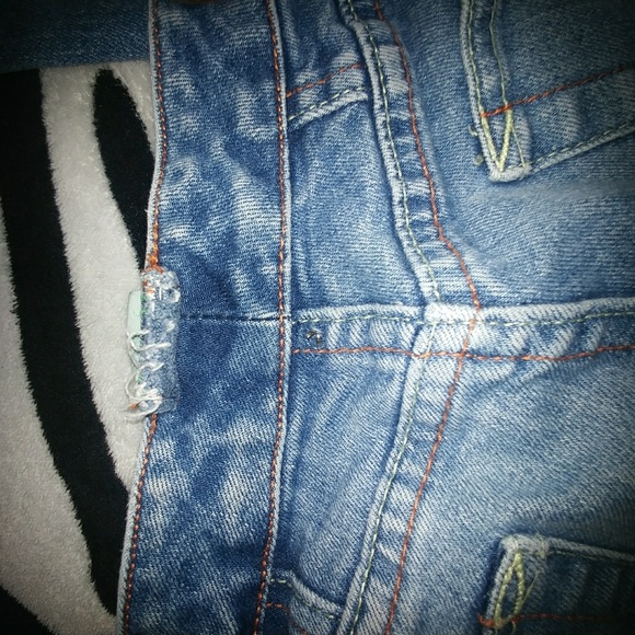 Jessica Simpson booty jeans - Picture 4 of 8