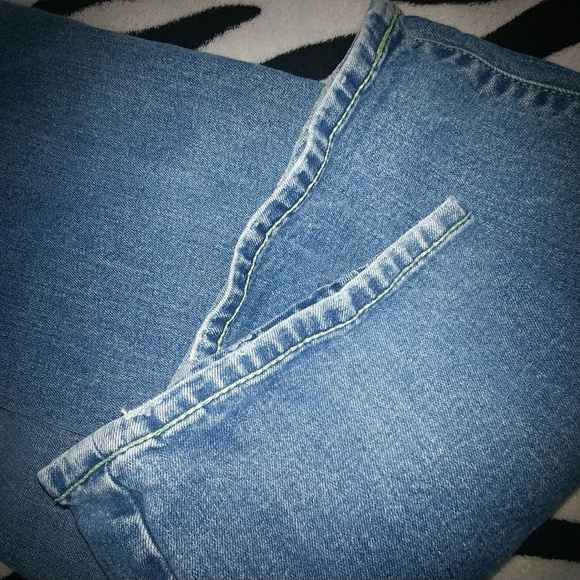 Jessica Simpson booty jeans - Picture 7 of 8