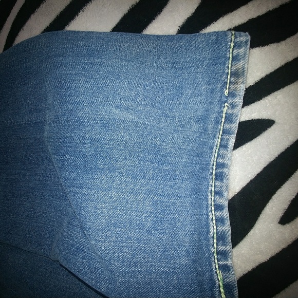 Jessica Simpson booty jeans - Picture 8 of 8