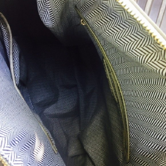 SOLD! - Picture 3 of 4