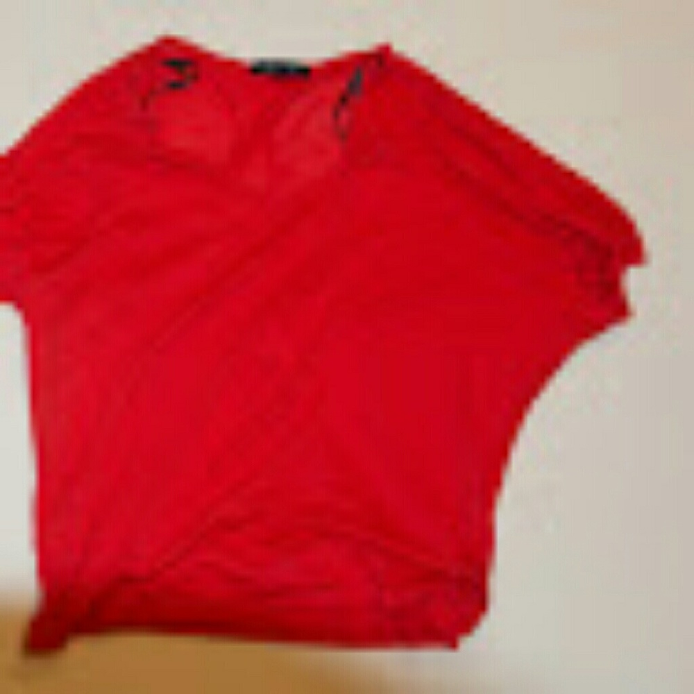 Soft red t
