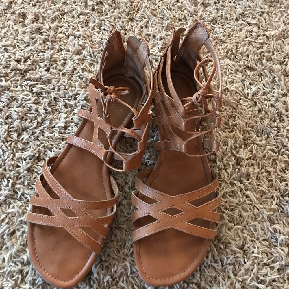 SANDALS FOR SALE! WORN A COUPLE TIMES! - Picture 1 of 4