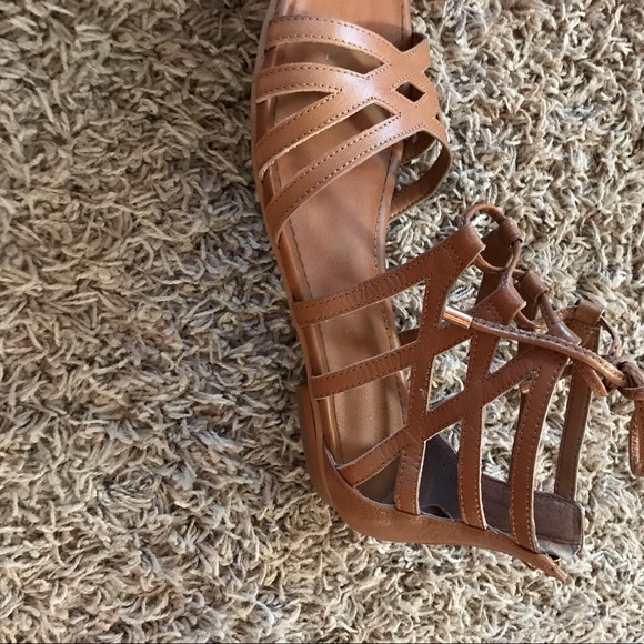 SANDALS FOR SALE! WORN A COUPLE TIMES! - Picture 4 of 4