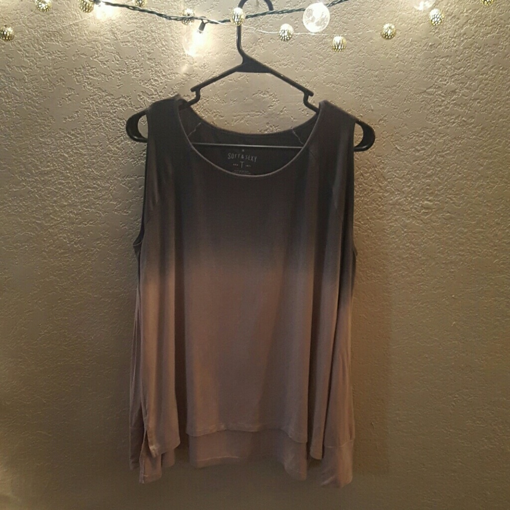 American Eagle Outfitters: Ombre Cold Shoulder Top