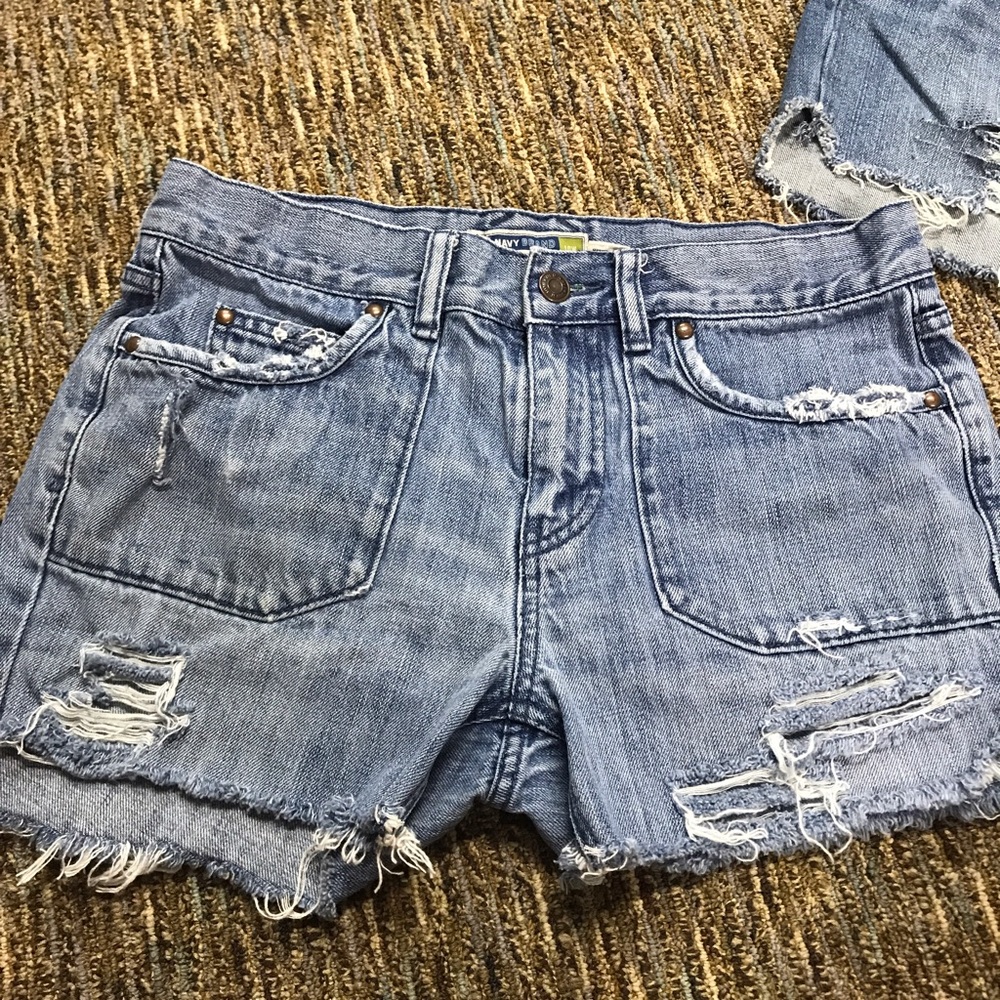 Old Navy cut off jean shorts