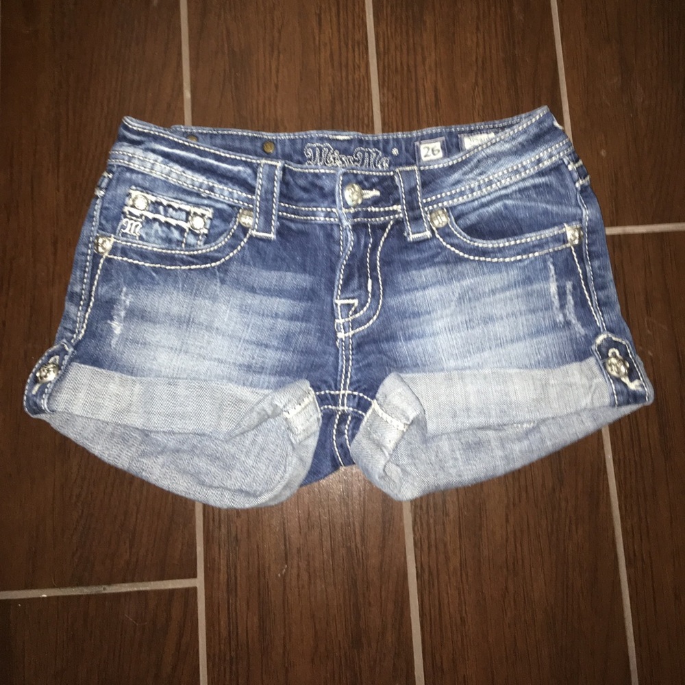 Miss Me Denim Shorts Size 26