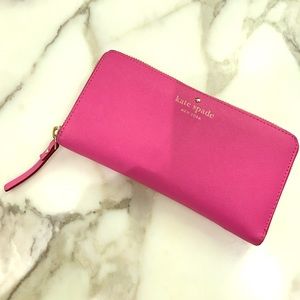 Kate Spade Wallet in Hot Pink