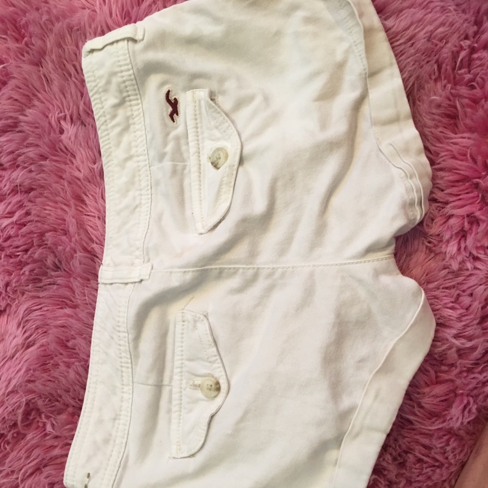 Shorts - Picture 3 of 3