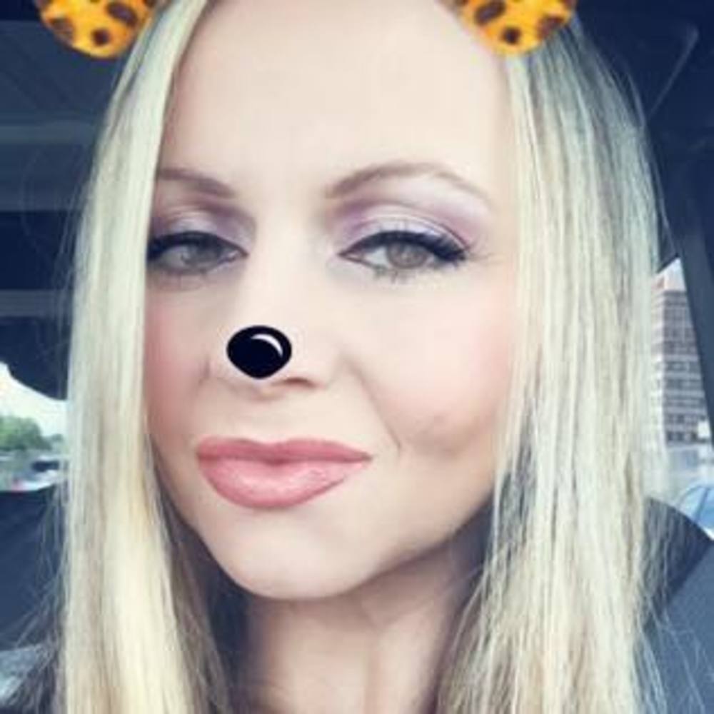 Meet your Posher, Monika