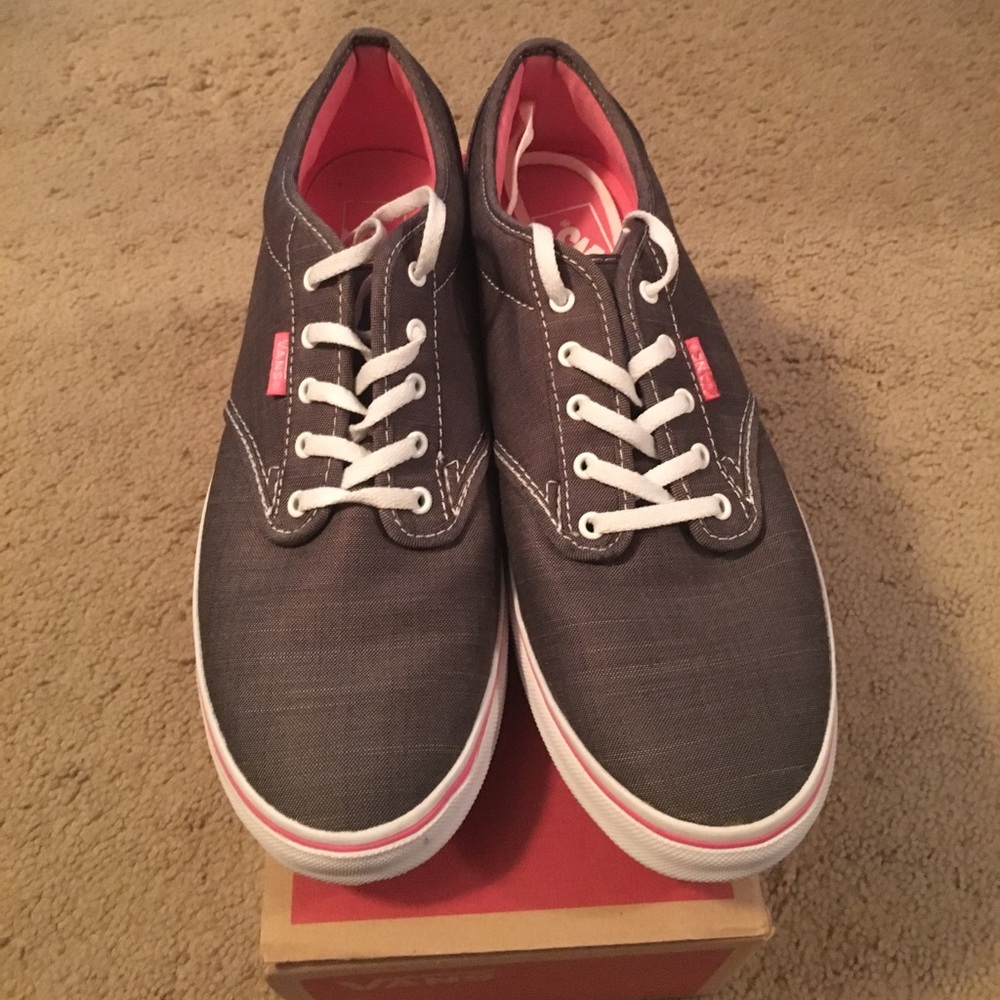 Size 9.5 Women's Vans