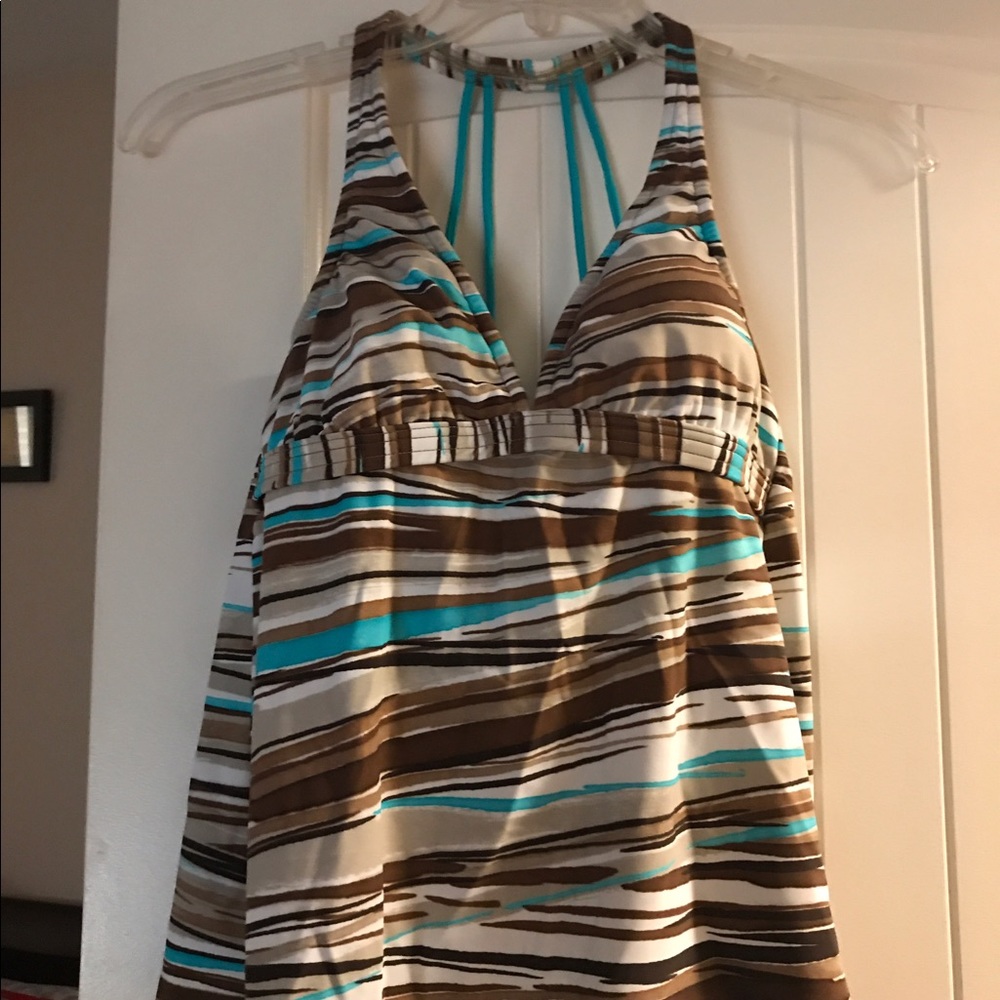 Venus nwot tanki top