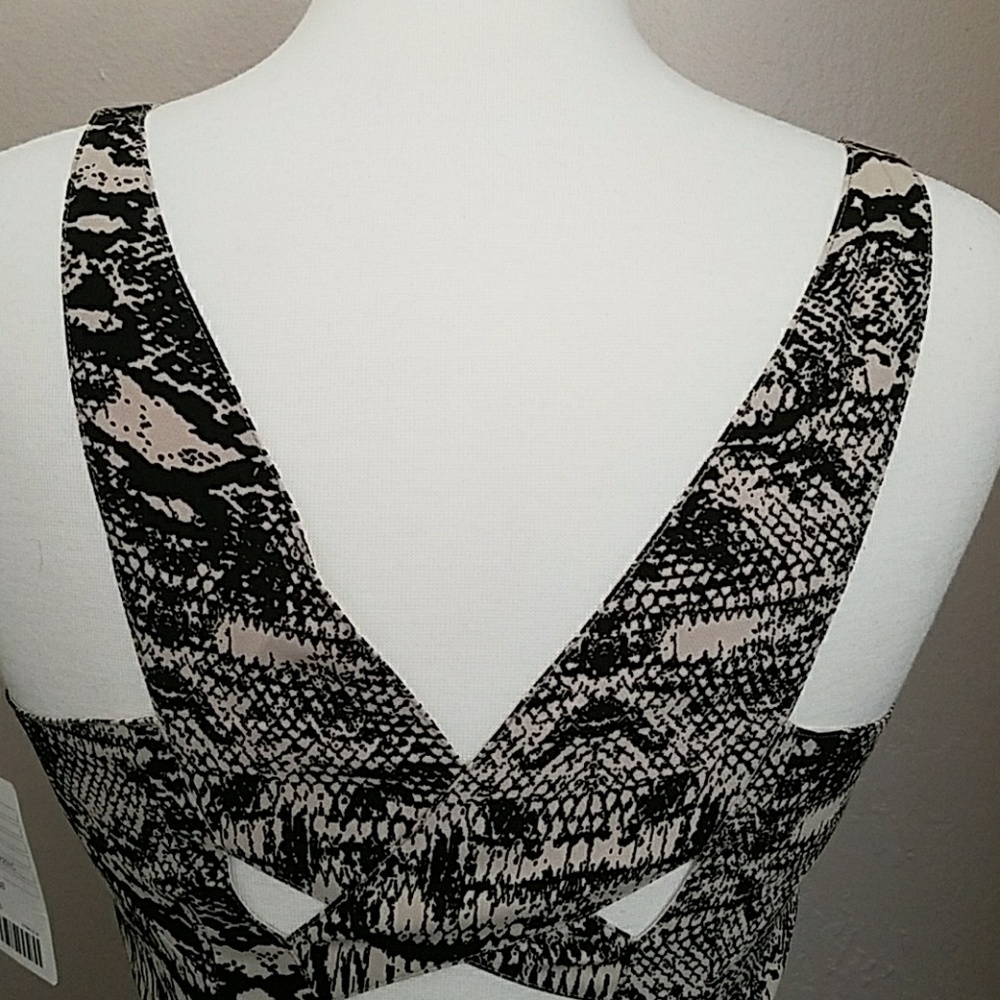 ✔SALE✔ 💋 UO~SILENCE + NOISE PRINT DRESS - Picture 6 of 7