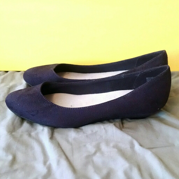 Purple Predictions Low Heel Shoe - Picture 3 of 4